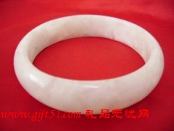 玉石手鐲子 內徑62MM