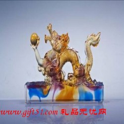 琉璃龍行天下紙鎮(zhèn)定制