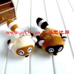 可愛浣熊手機(jī)毛絨掛飾定做