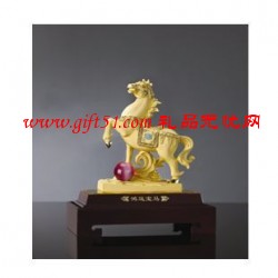 新款絨沙金鴻運寶馬擺件