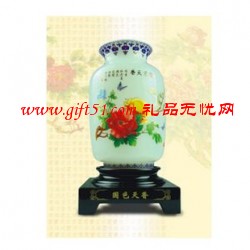 國色天香粉彩冬瓜花瓶